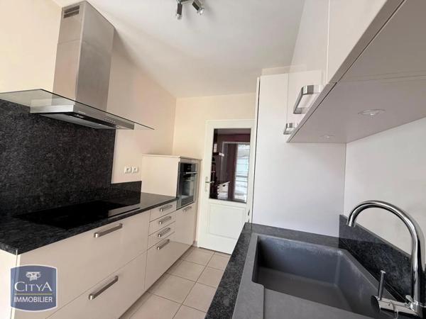 Appartement à louer 4 pièces 78.25m²