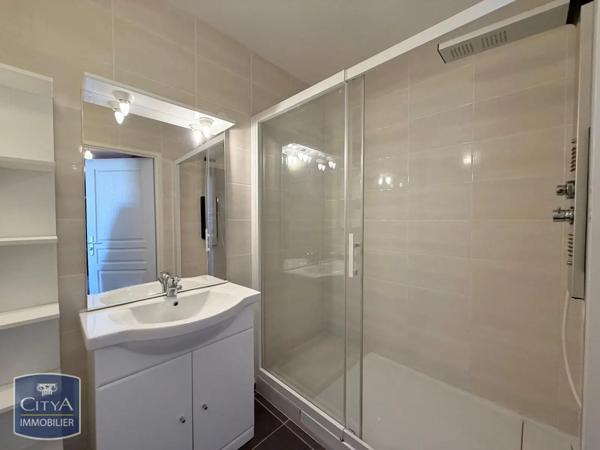 Appartement à louer 4 pièces 78.25m²
