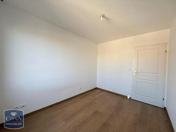 Appartement à louer 4 pièces 78.25m²