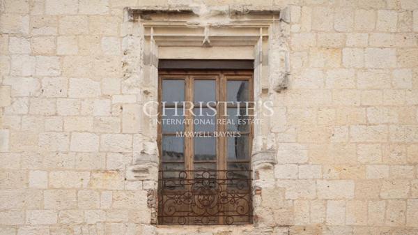 Elégante demeure du XVIIIe siècle au coeur de la bastide de Puymirol