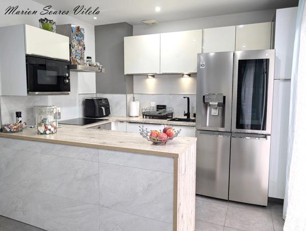 Située à Fontenay-Trésigny, maison familiale, lumineuse et moderne de plus de 90 m².