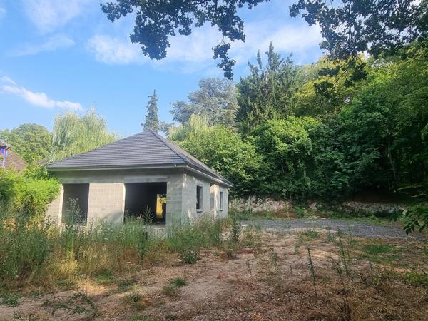 Maison inachevée de 80 m2 sur parcelle viabilisée