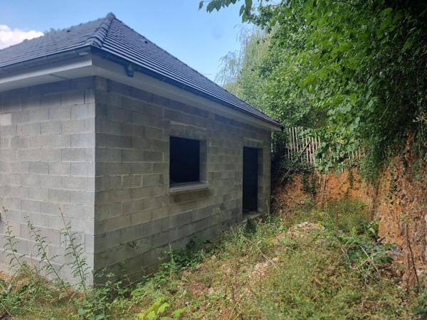 Maison inachevée de 80 m2 sur parcelle viabilisée