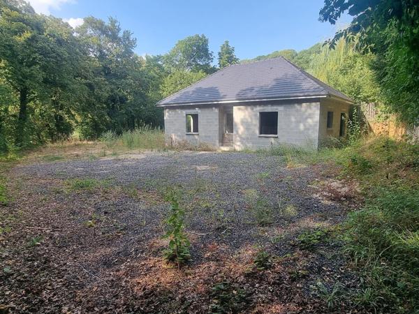 Maison inachevée de 80 m2 sur parcelle viabilisée