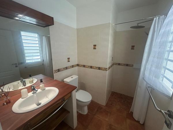 Maison 3/4 chambres + bungalow
