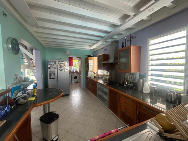 Maison 3/4 chambres + bungalow