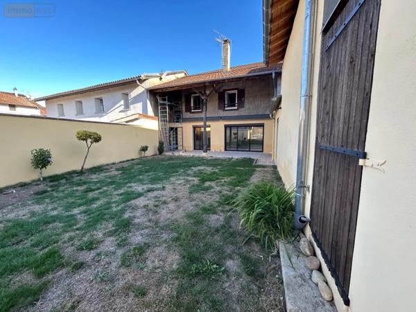 Location - Appartement Polliat 01310 4 pièces 125 m 2