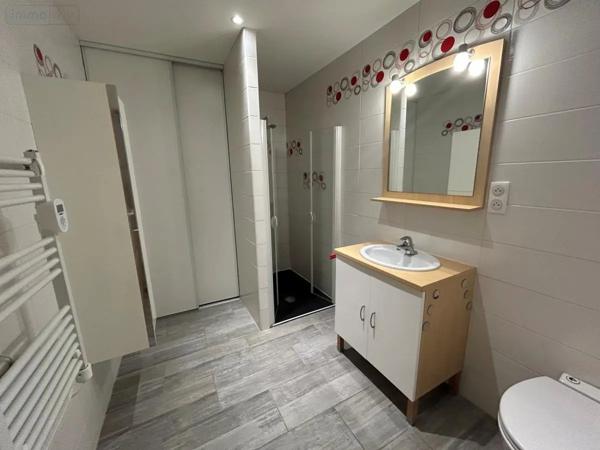 Location - Appartement Polliat 01310 4 pièces 125 m 2