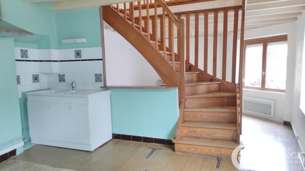 Serrières (07340) Grande maison de Ville