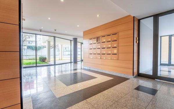 Appartement à vendre    3 pièces • 70 m2 Lyon 9