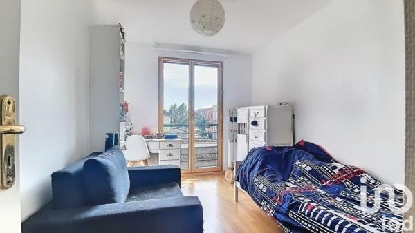 Appartement 4 pièces de 89 m² à Sathonay-Camp (69580)