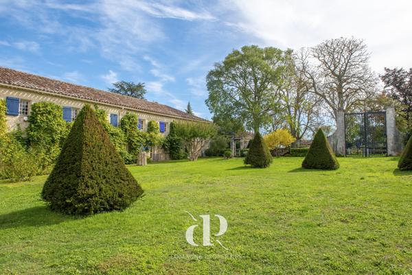 Saint-Clar (32380) Manoir unique et élégant du 17ème siècle