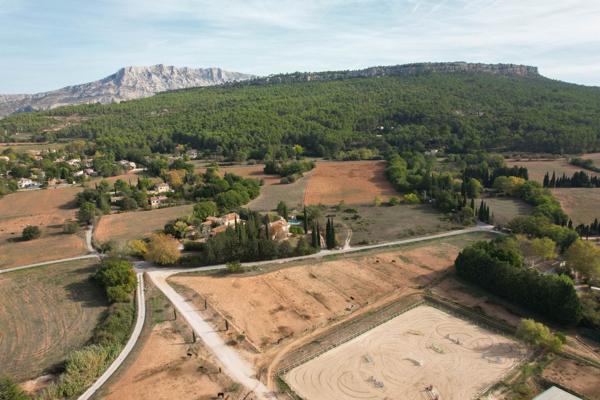Vente Maison de luxe Beaurecueil 20 Pièces 1300 m²