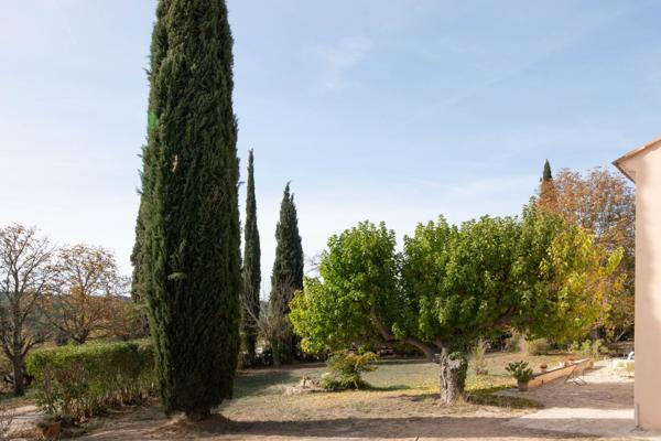 Vente Maison de luxe Beaurecueil 20 Pièces 1300 m²