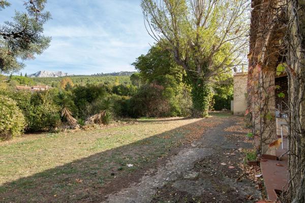 Vente Maison de luxe Beaurecueil 20 Pièces 1300 m²