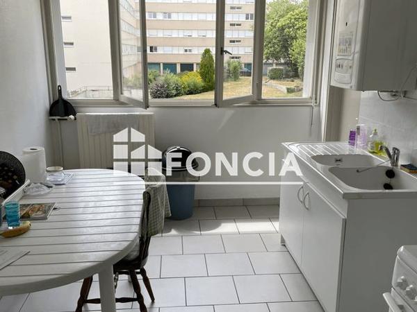 Location Appartement 3 pièces 67.13 m² - 9 RUE D'ULM La Roche Sur Yon 85000