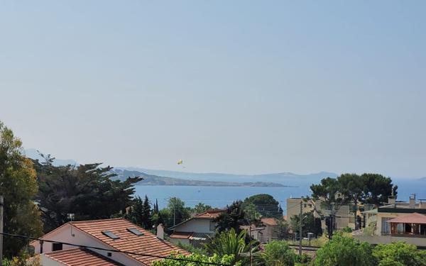 Appartement à vendre    2 pièces • 50 m2 Bandol