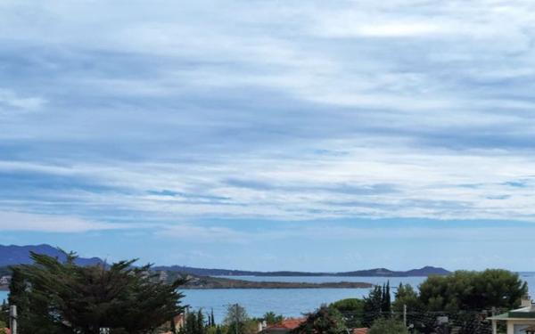 Appartement à vendre    2 pièces • 50 m2 Bandol