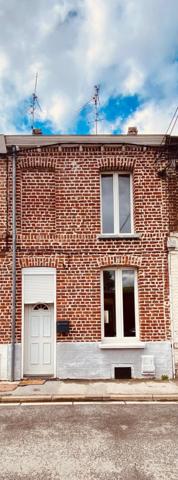 MAISON DE VILLE 3 CHAMBRES JARDIN