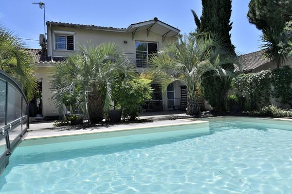 Bruges hyper centre, 4 chambres, bureau, garage double