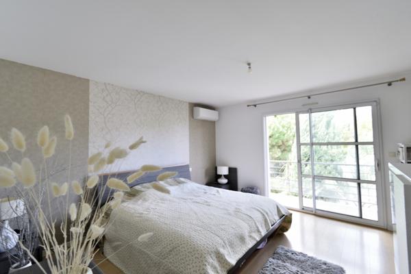 Bruges hyper centre, 4 chambres, bureau, garage double