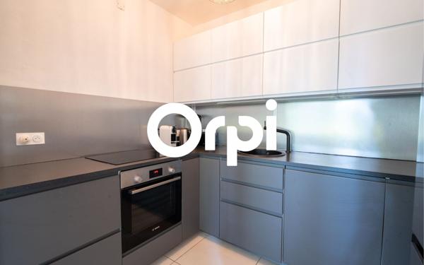 Maison à vendre    6 pièces • 220 m2 Carqueiranne