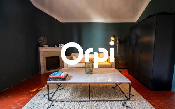 Maison à vendre    6 pièces • 220 m2 Carqueiranne