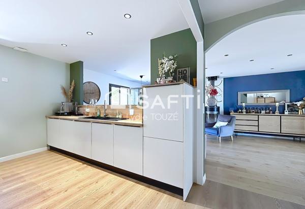 Maison spacieuse de 245 m2 - 5 chambres - Tourlaville