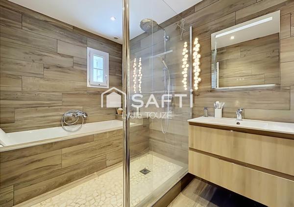 Maison spacieuse de 245 m2 - 5 chambres - Tourlaville