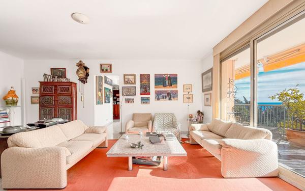 Appartement à vendre    3 pièces • 131 m2 Nice