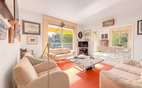 Appartement à vendre    3 pièces • 131 m2 Nice