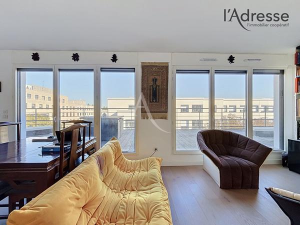 Duplex 113m² Quartier République - Terrasse - Parkings et cave
