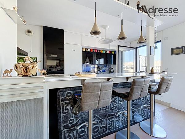 Duplex 113m² Quartier République - Terrasse - Parkings et cave