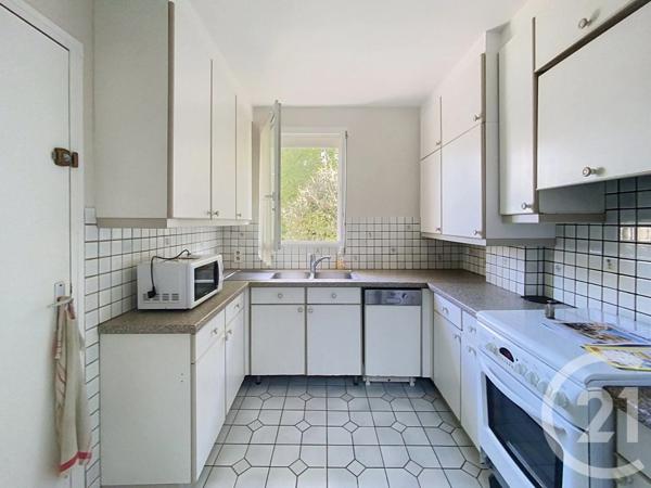 Maison à vendre  6 pièces - 130 m 2   SENLIS  - 60