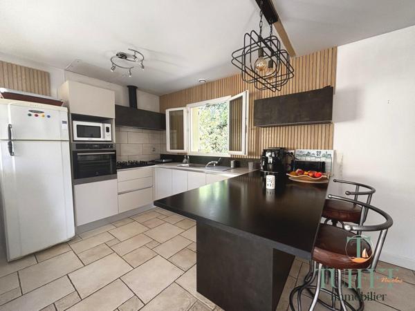 Exclusivité -ARVERT – MAISON FAMILIALE AVEC PISCINE, GARAGE, 4 CHAMBRES.