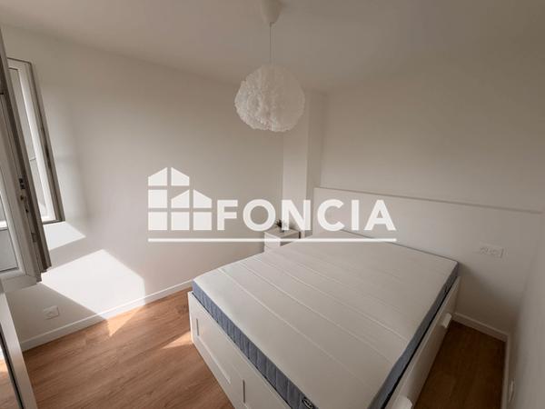 Location Studio meublé 35 m² - 25 RUE SAINT LUCIEN Beauvais 60000