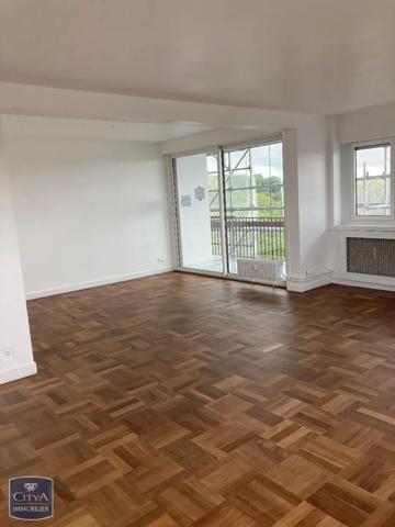 Appartement à louer 4 pièces 107.6m² Cambrai (59400)