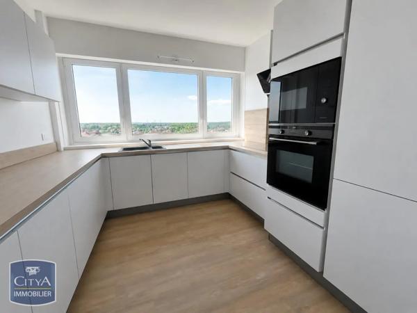 Appartement à louer 4 pièces 107.6m² Cambrai (59400)