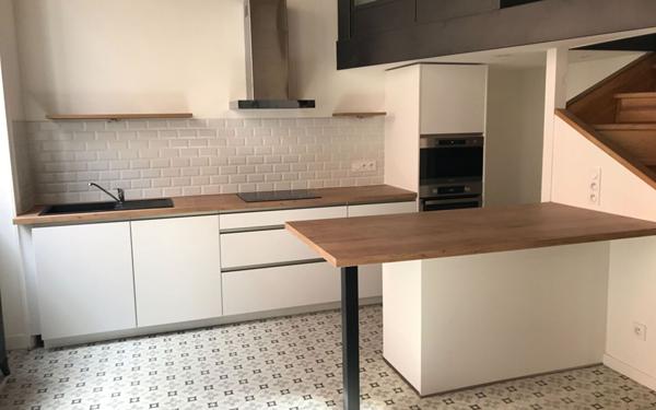Appartement à louer    4 pièces • 54,96 m2 Lyon 4