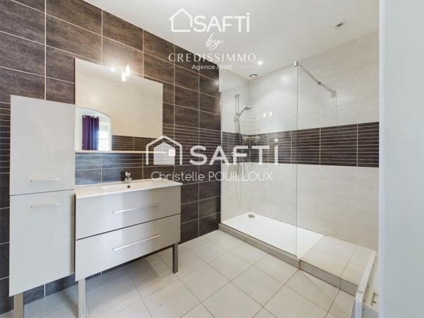 Longère avec dépendances, piscine, idéal projet de gîtes