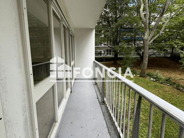 Location Appartement 3 pièces 63.2 m² - RUE COPPINGER Lormont 33310