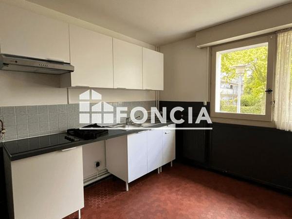 Location Appartement 3 pièces 63.2 m² - RUE COPPINGER Lormont 33310