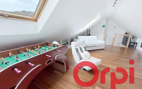 Maison à vendre    6 pièces • 588 m2 Verrières-le-Buisson