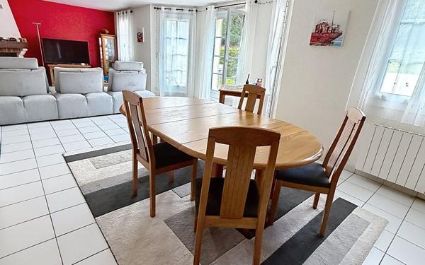 Maison à vendre    6 pièces • 588 m2 Verrières-le-Buisson