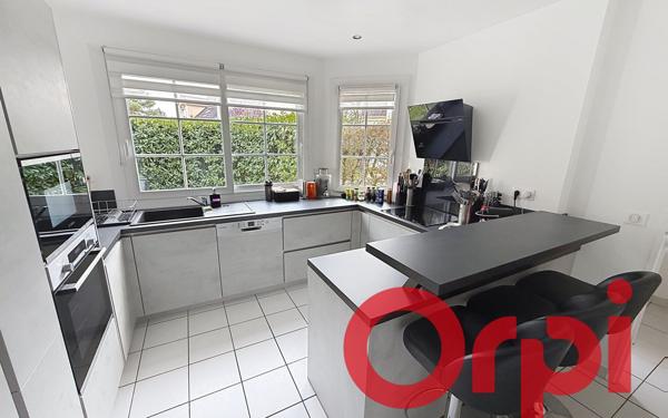 Maison à vendre    6 pièces • 588 m2 Verrières-le-Buisson