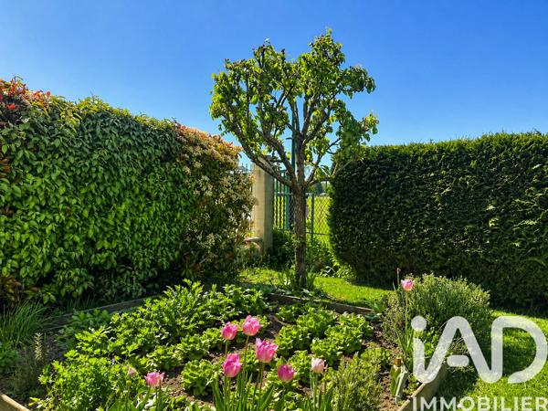 Maison à vendre 5 pièces 103 m² Saint-Cyr-l'École