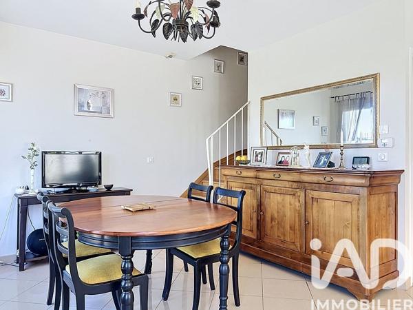 Maison à vendre 5 pièces 103 m² Saint-Cyr-l'École
