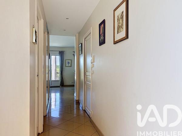 Maison à vendre 5 pièces 103 m² Saint-Cyr-l'École