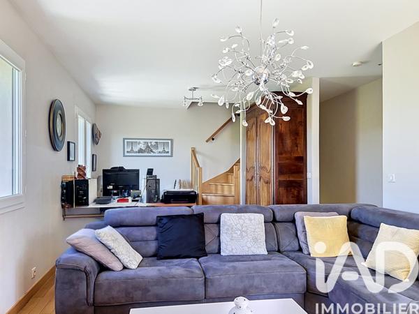 Maison à vendre 5 pièces 103 m² Saint-Cyr-l'École