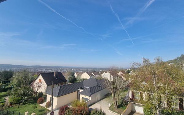 Appartement à vendre    3 pièces • 58,70 m2 Triel-sur-Seine